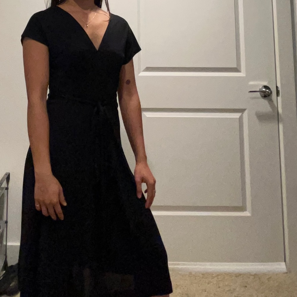 *NWT* Banana Republic Black Silk Dress - Small Petite